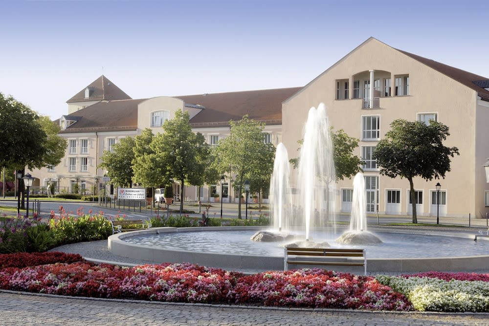 MAXIMILIAN Grand Hotel 1