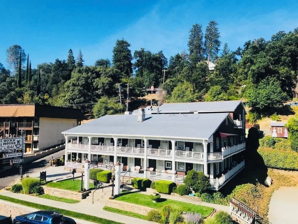 Gunn House Hotel 1