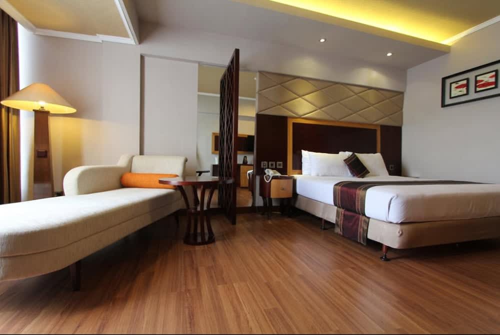 Regent's Park Hotel 1