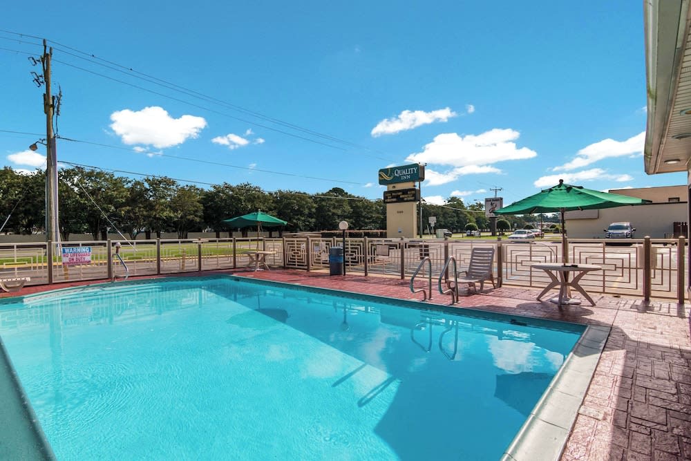 Quality Inn Little Creek 1