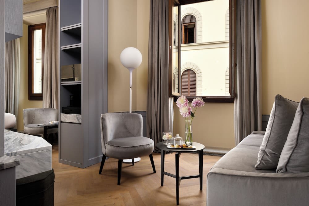 Floren Hotel 1