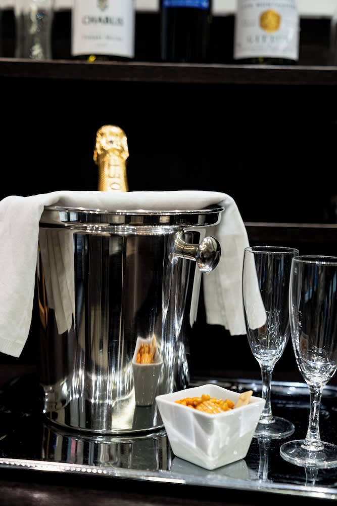 Hotel de la Paix Tour Eiffel 5