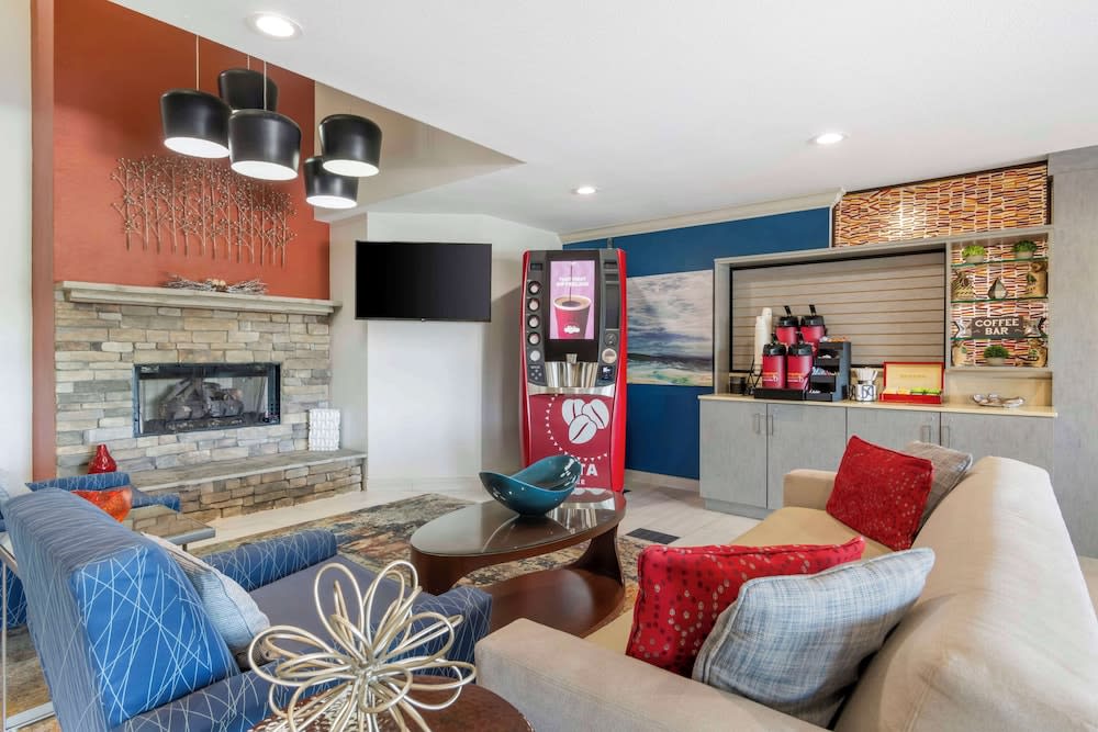 Best Western Plus Lake Lanier Gainesville Hotel & Suites 5