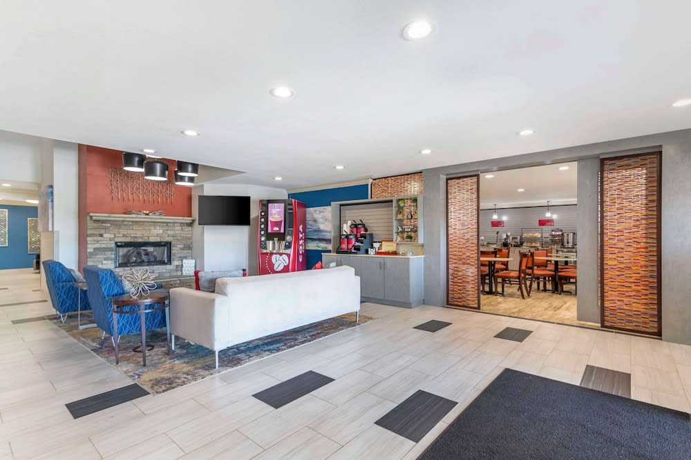 Best Western Plus Lake Lanier Gainesville Hotel & Suites 3