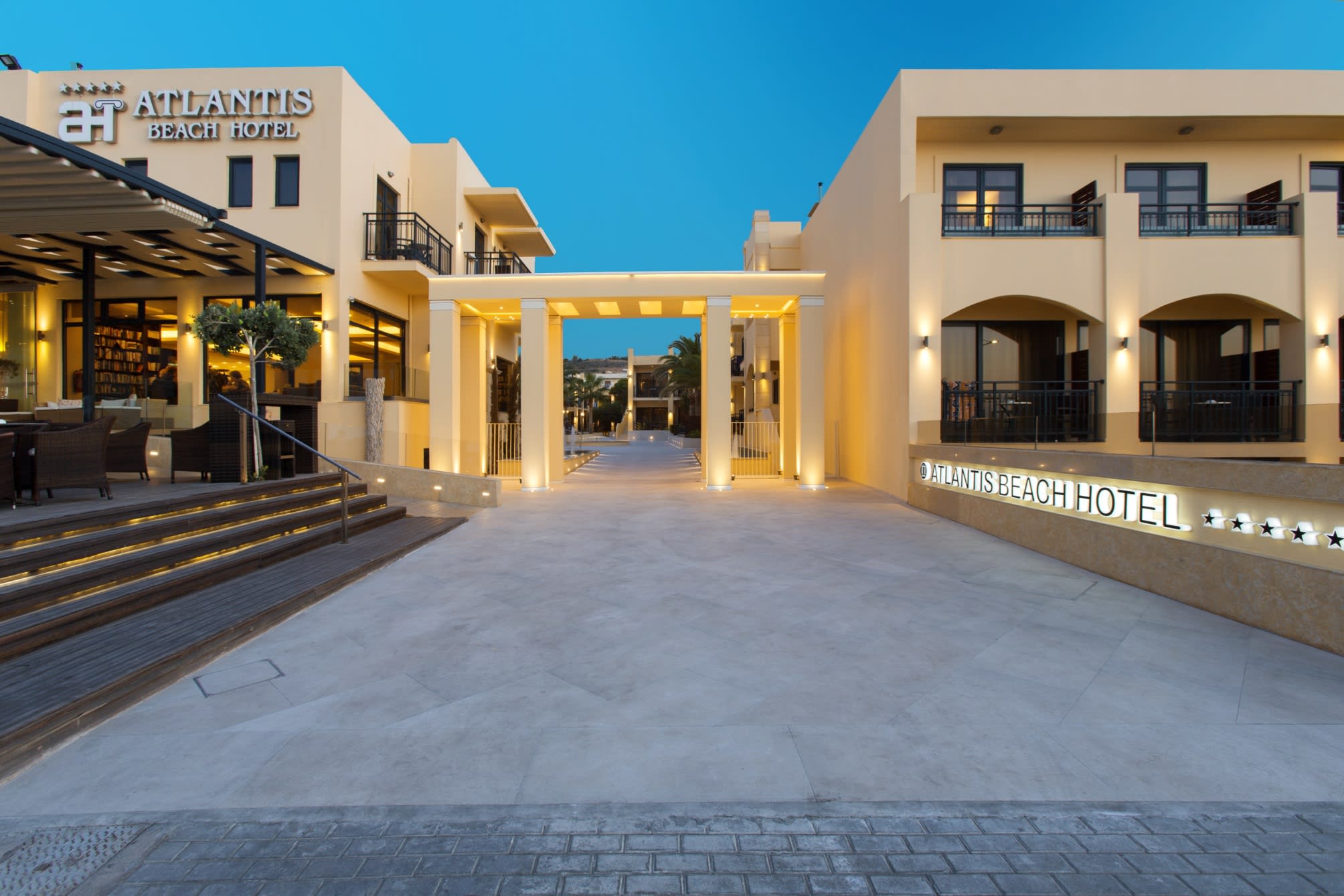 Atlantis Beach Hotel 2