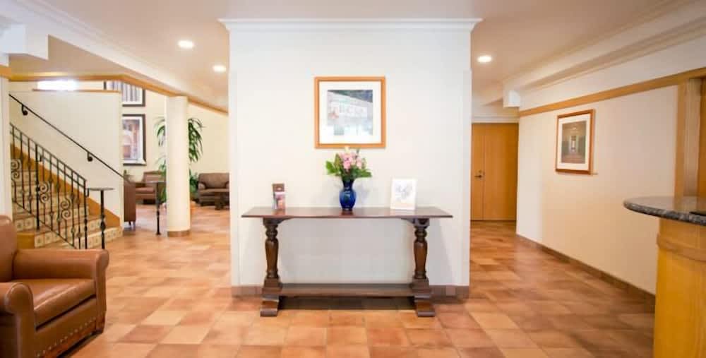The Inn at UCLA 2