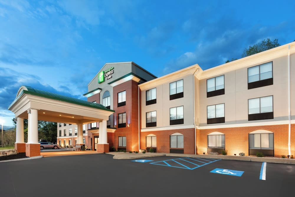 Holiday Inn Express Hotel & Suites DuBois by IHG 1
