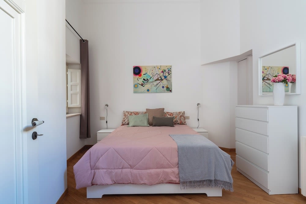 Lungarini Apartment by Wonderful Italy 2