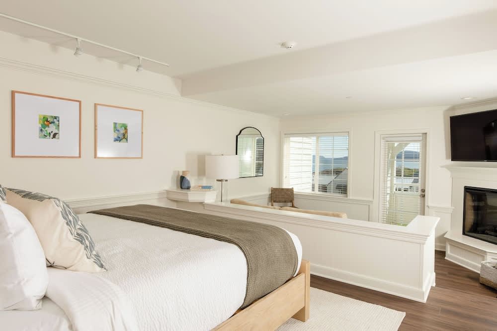 Outlook Inn on Orcas Island 1