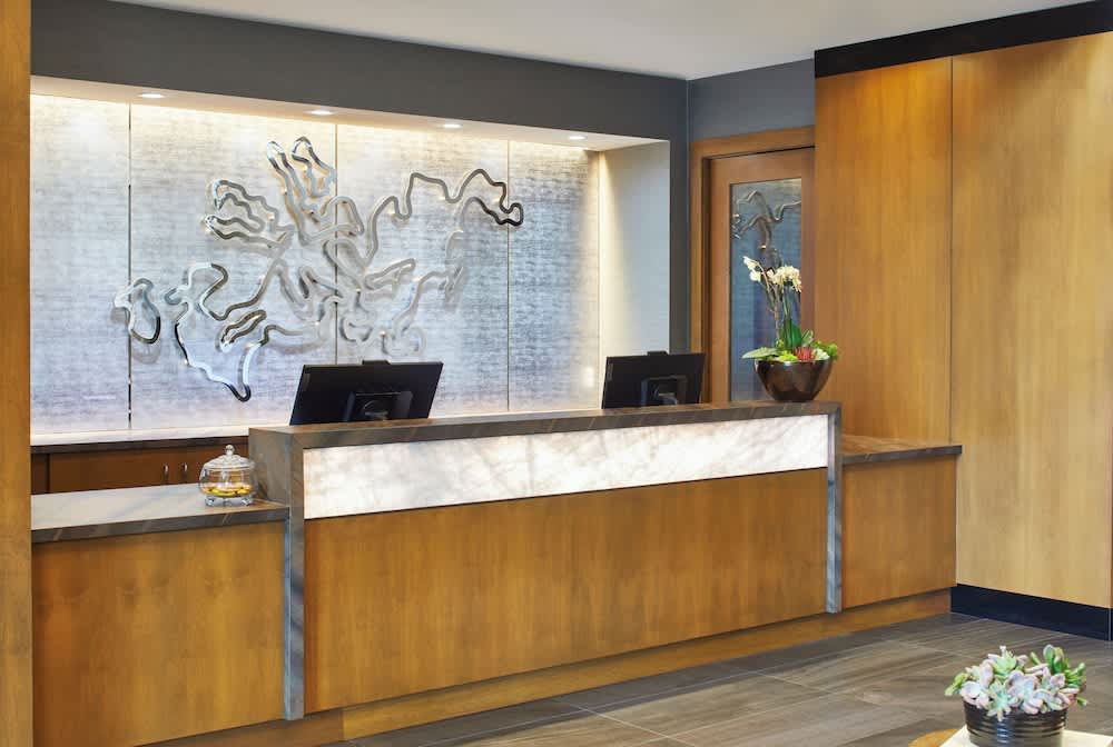 The Hotel Landing 2