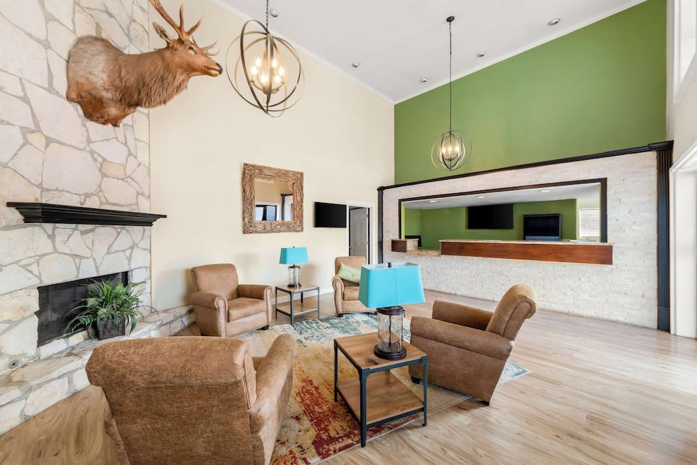 Best Western George West Executive Inn 1