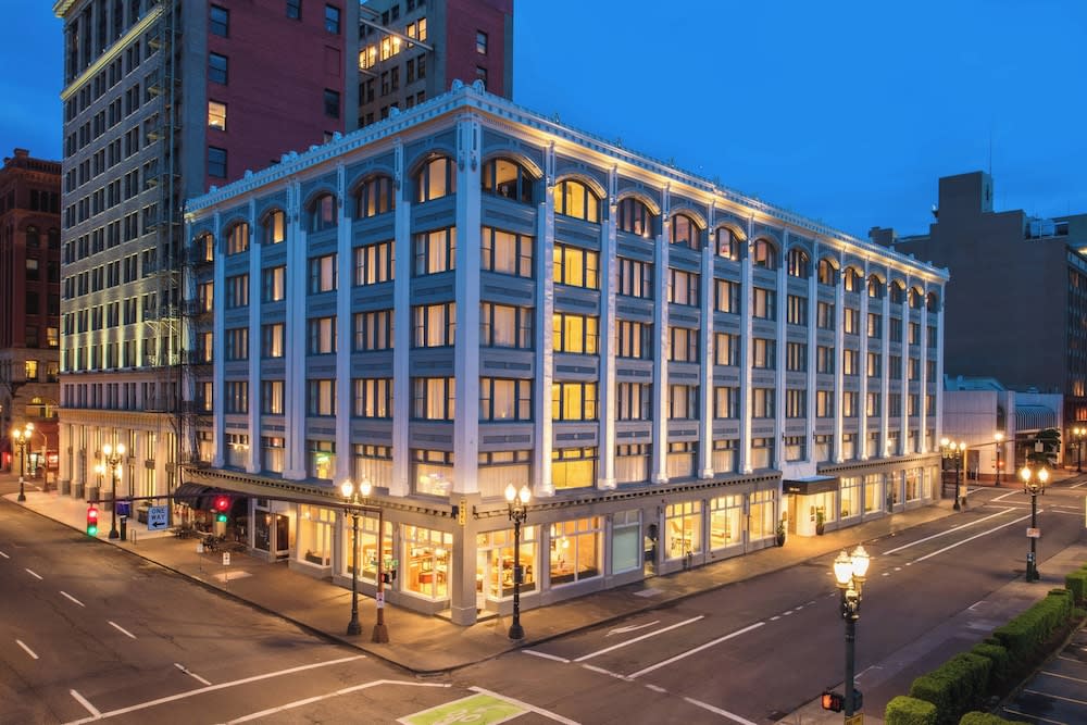 The Hi-Lo, Autograph Collection 1