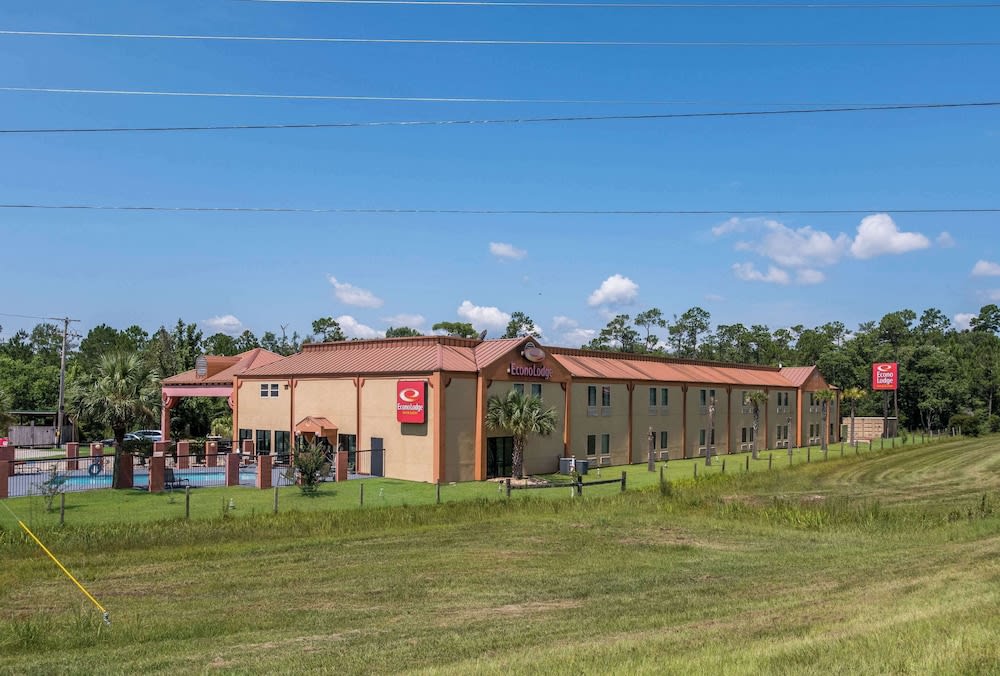 Econo Lodge Inn & Suites Diamondhead 1