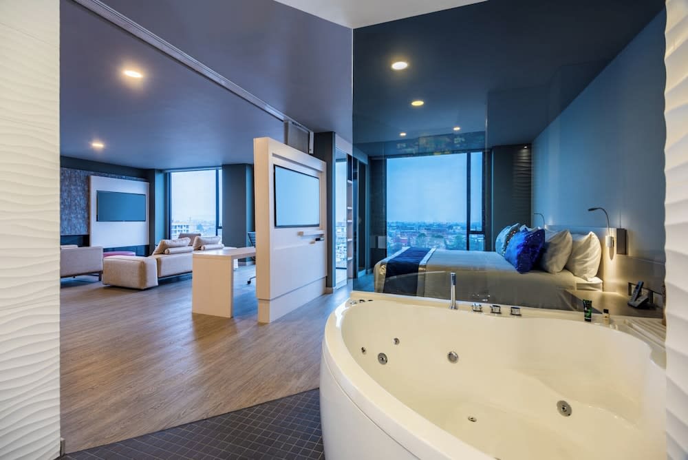 Hotel Black Tower Premium 1