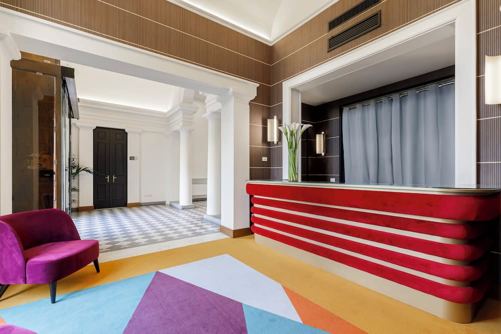 Room Mate Luca, Florence 4