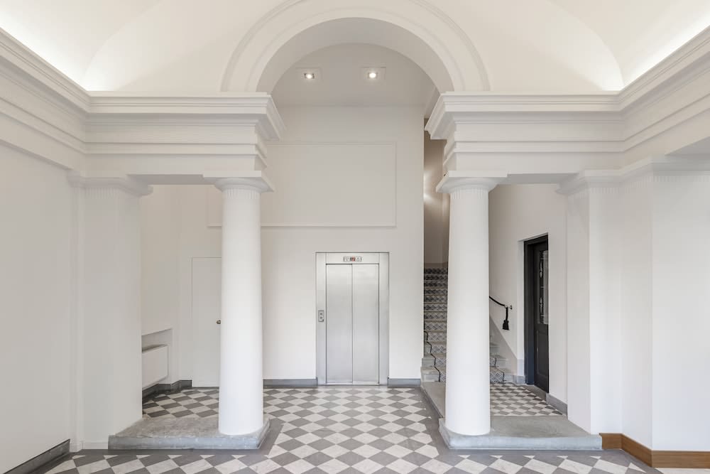 Room Mate Luca, Florence 2