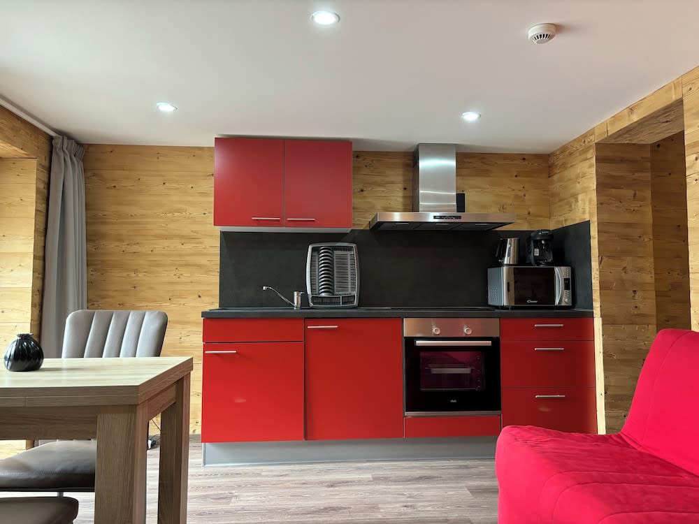 La Ferme de Rochesson, Jacuzzis & Piscine commune 5