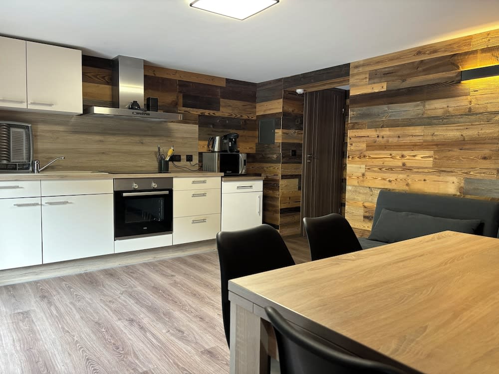 La Ferme de Rochesson, Jacuzzis & Piscine commune 2