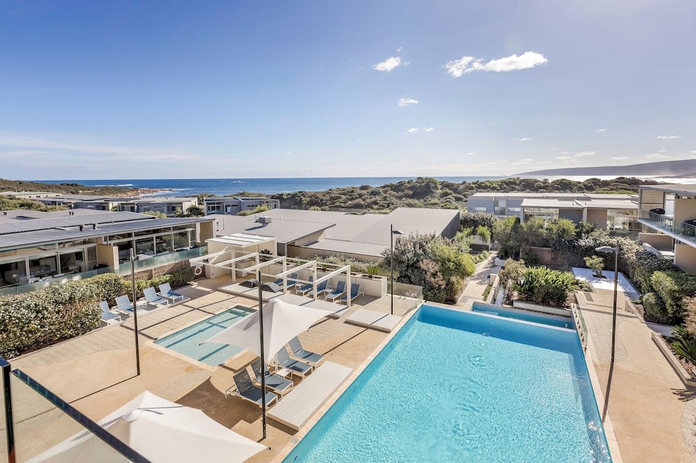 Smiths Beach Resort 1