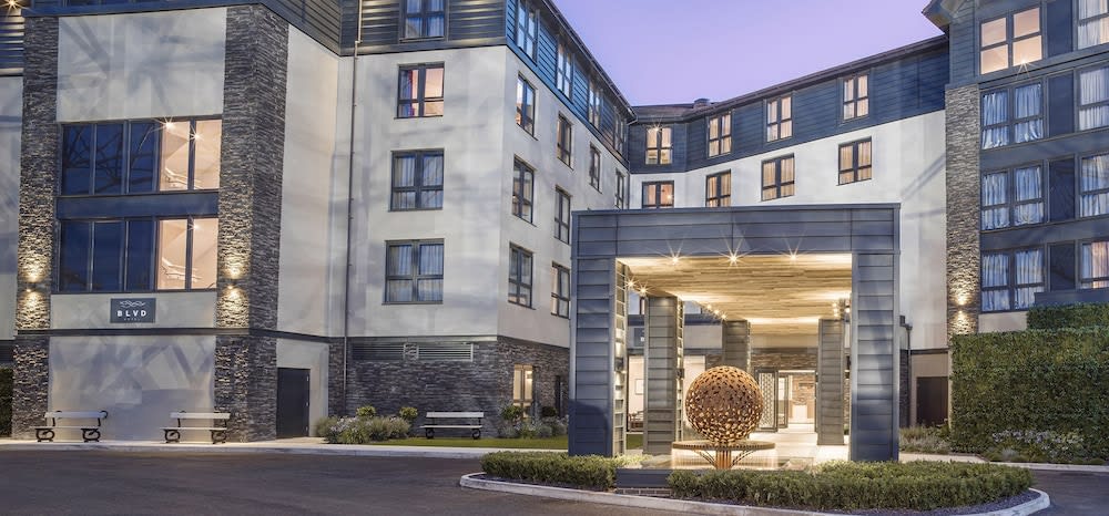 Boulevard Hotel 1