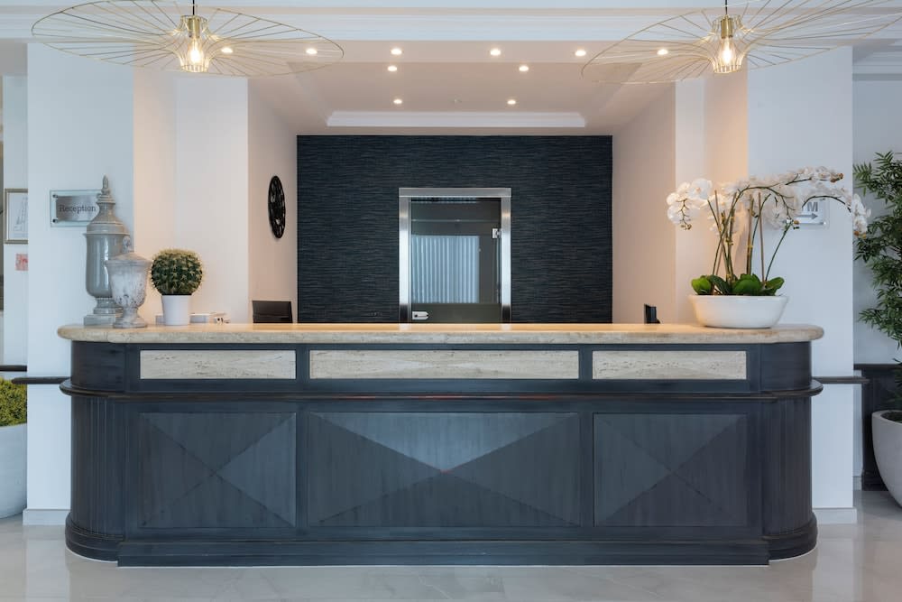 Plaza Regency Hotels 5