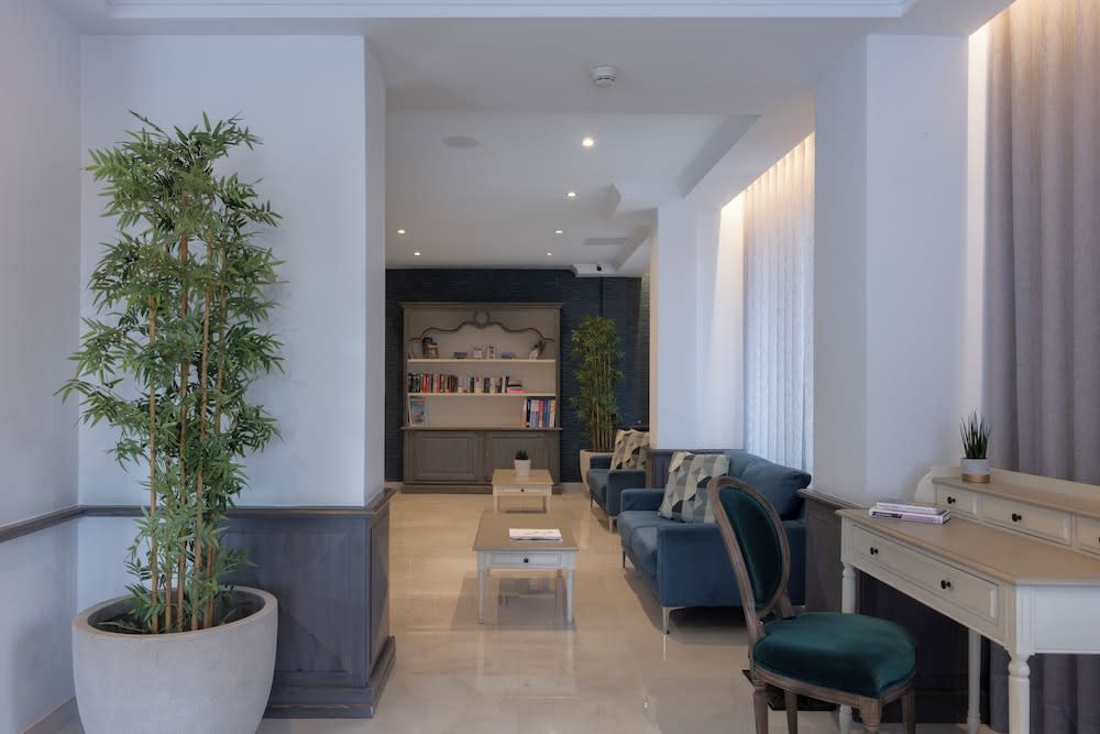 Plaza Regency Hotels 4