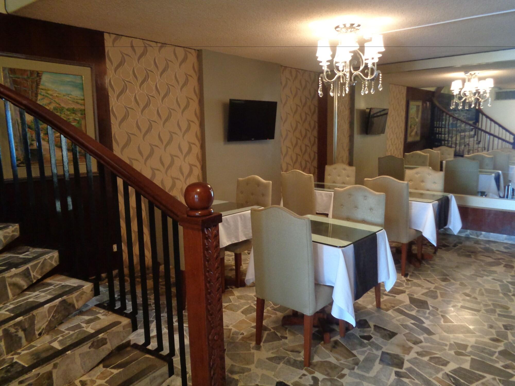 Hotel Carmelo Lima 4