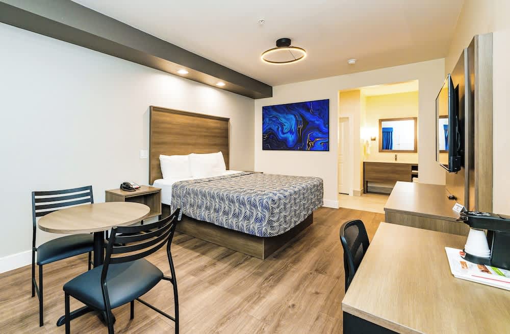 Palace Inn Blue Edgebrook 2