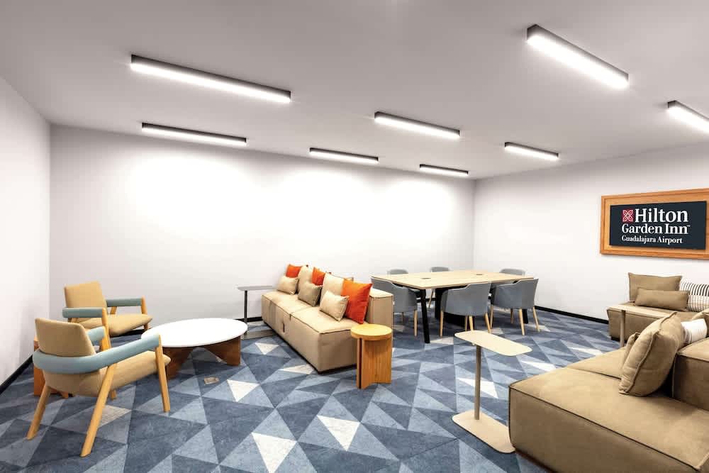 Hilton Garden Inn Guadalajara Airport 2