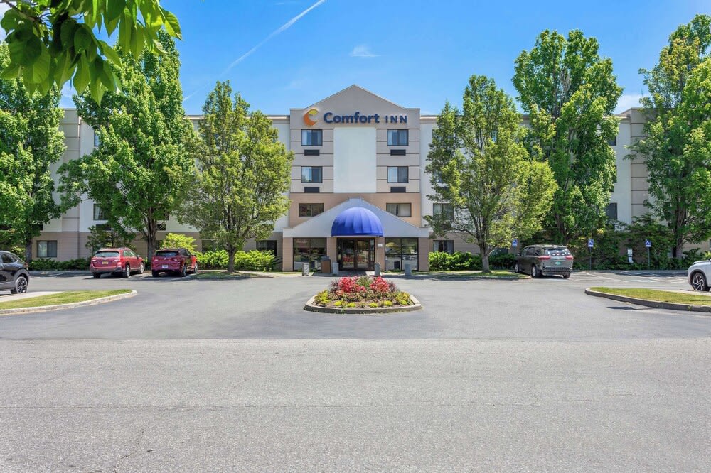 Comfort Inn White River Junction 1