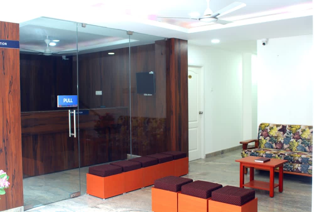 K11 Express - Opp Express Avenue 2