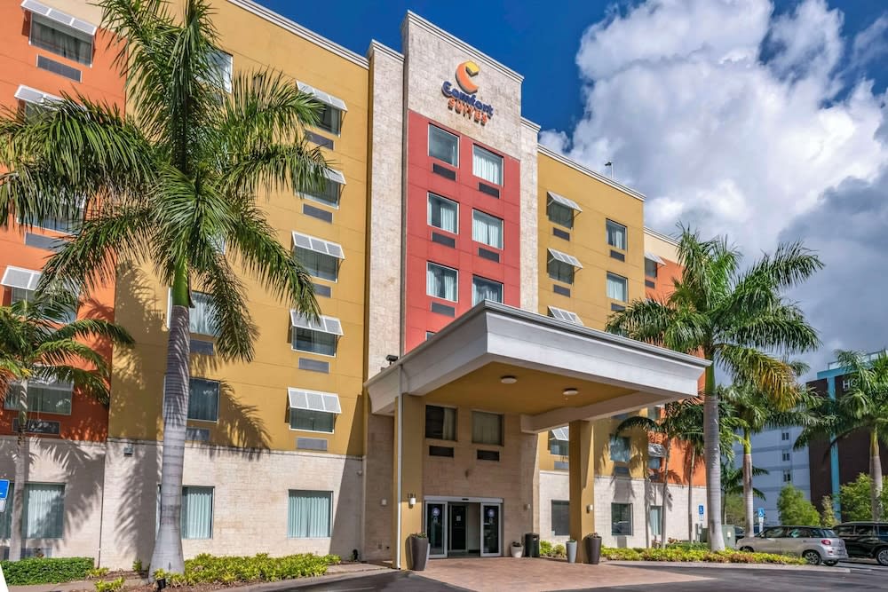 Comfort Suites Fort Lauderdale Airport South & Cruise Port 1