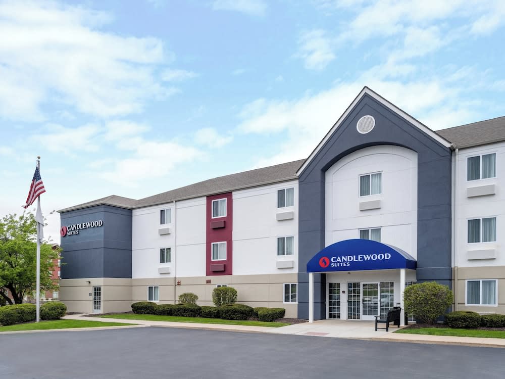 Candlewood Suites ROCKFORD by IHG 1