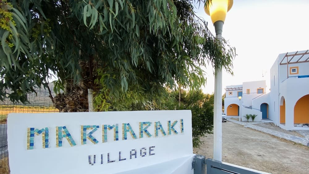 Marmaraki Village House & Apartments 2