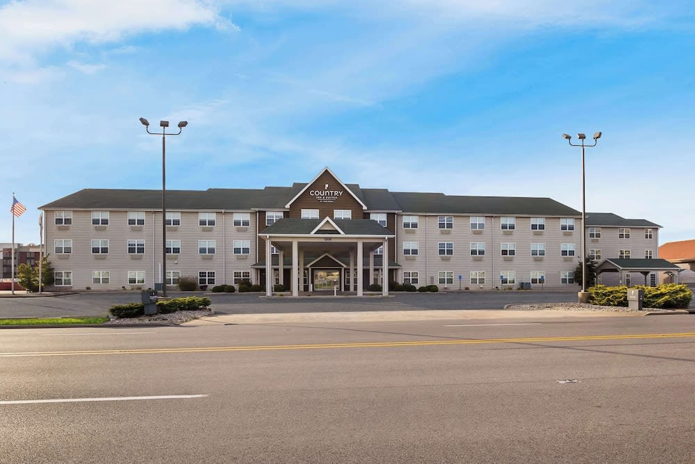Country Inn & Suites by Radisson, Marion, IL 1