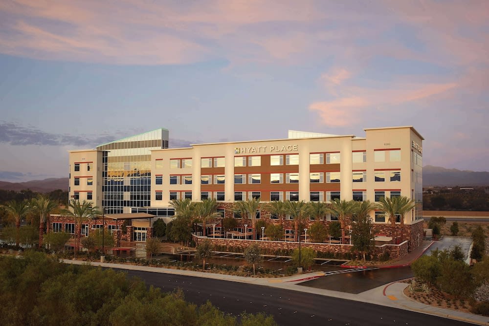 Hyatt Place Las Vegas at Silverton Village 1