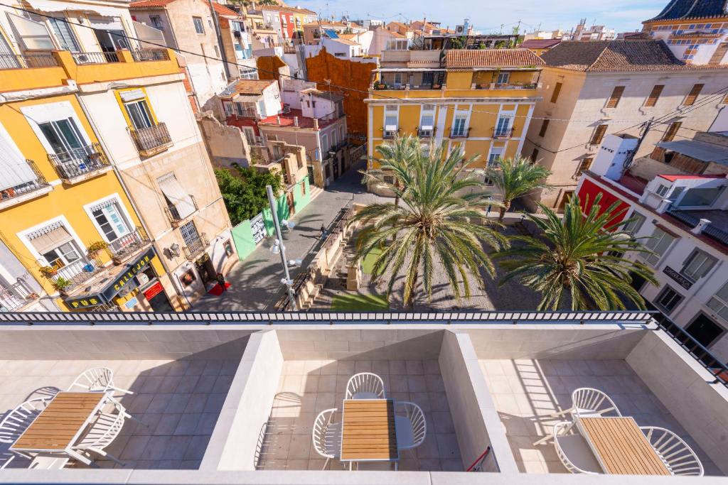 Apartamentos Quijano by Be Alicante 2