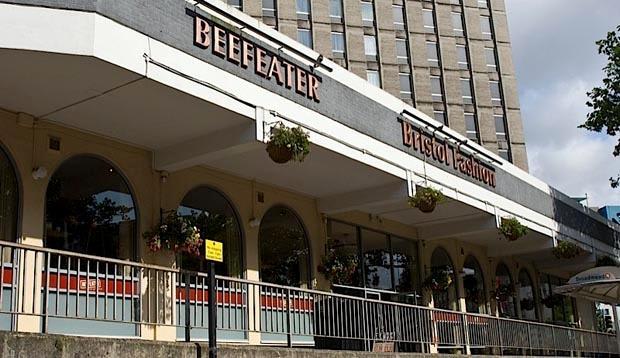 Premier Inn Bristol City Cen (Haymarket) 4