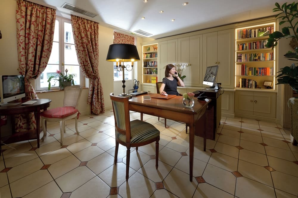 Le Relais Montmartre 2