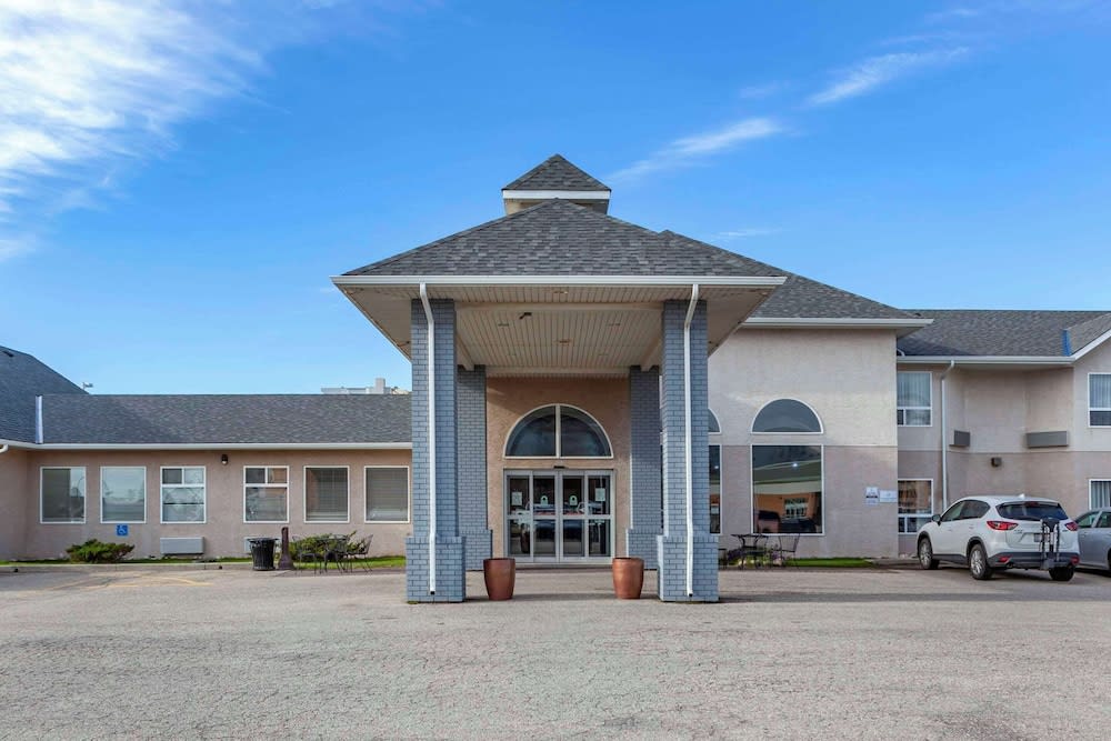 Quality Inn & Suites Edmonton International Airport 1