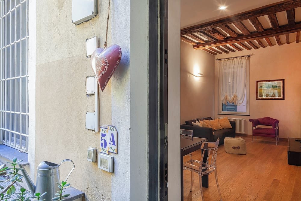 A Lovely Nest in the City by Wonderful Italy 1