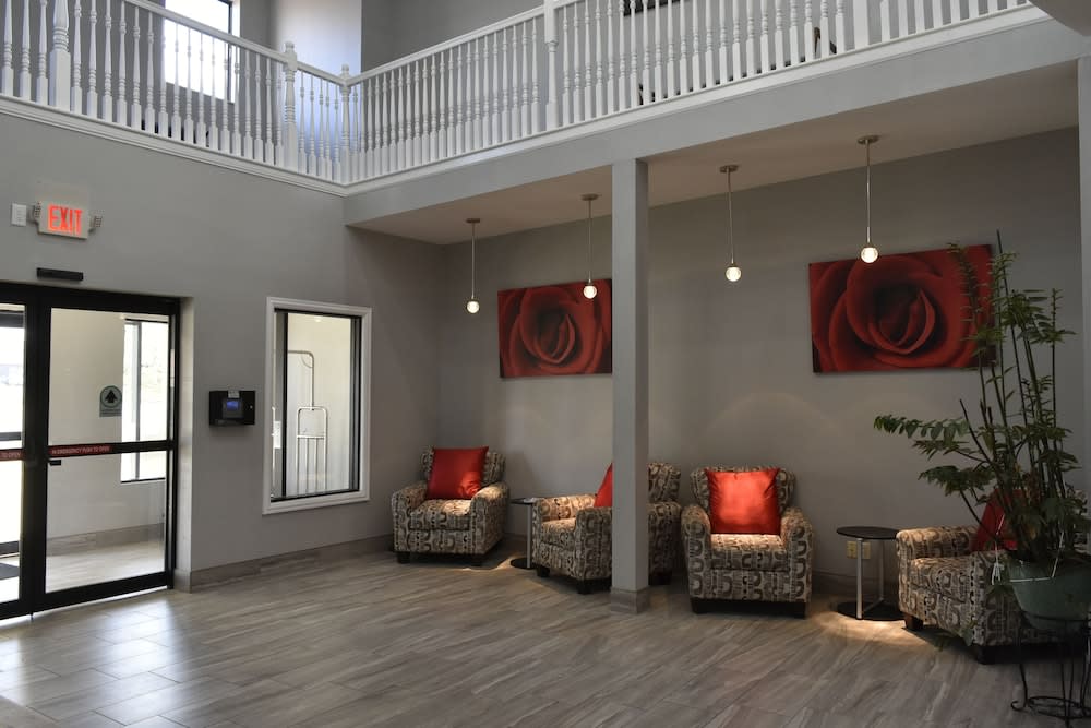 Quality Inn & Suites Brooks Louisville South 2