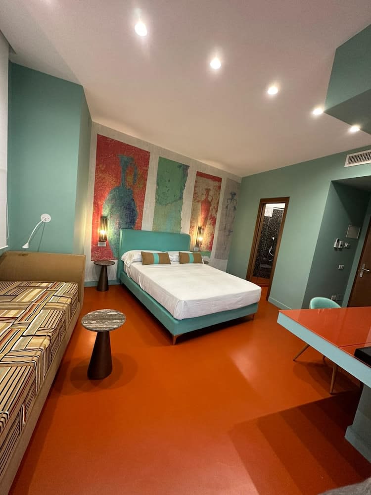 Sorrento Rooms Deluxe 3