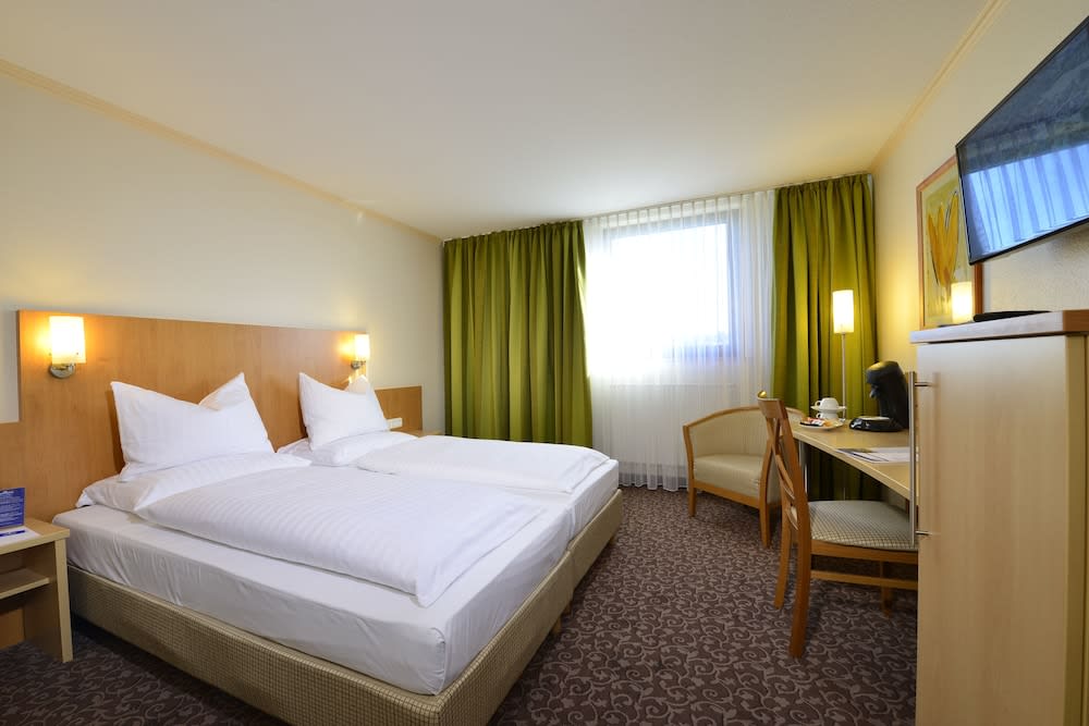 PLAZA INN Leonberg 1