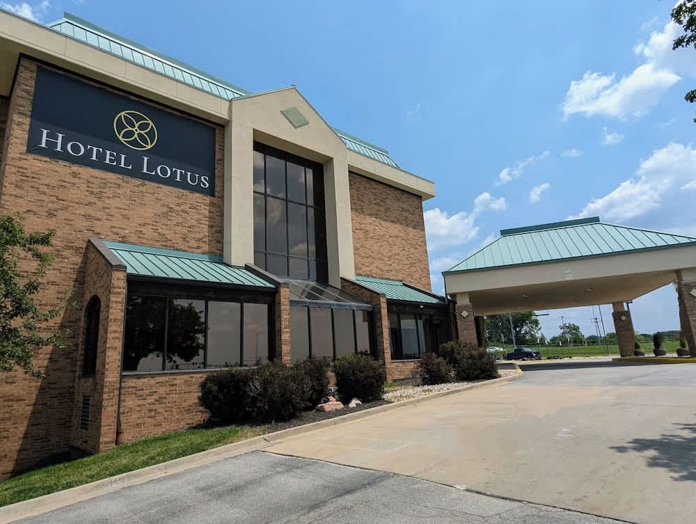 Hotel Lotus Kansas City Stadium 1