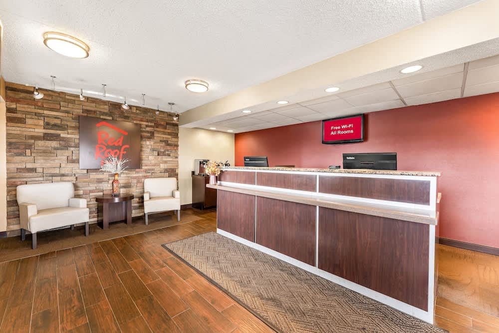 Red Roof Inn Allentown Airport 2