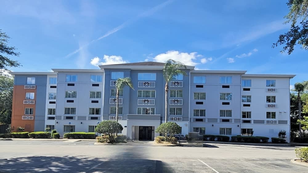 Holiday Inn Express & Suites CLERMONT SE – WEST ORLANDO by IHG 1