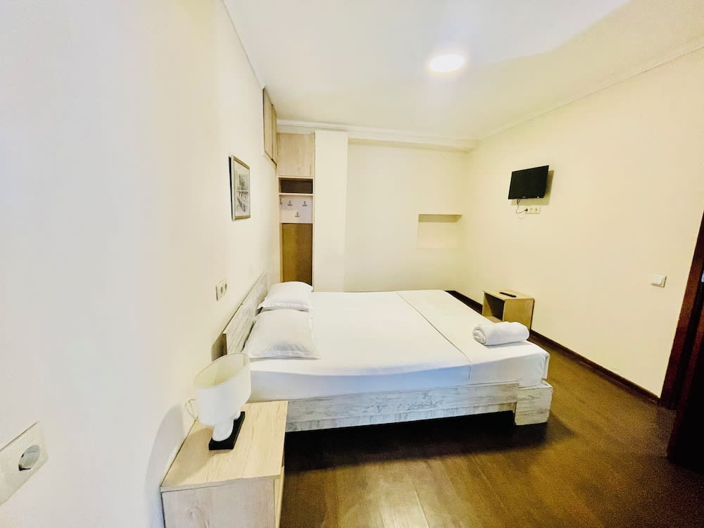 Bonvoyage Rustaveli Ave 2