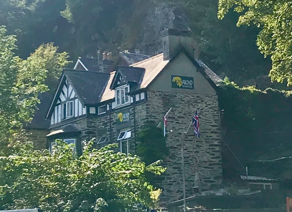The Vagabond Bunkhouse 1