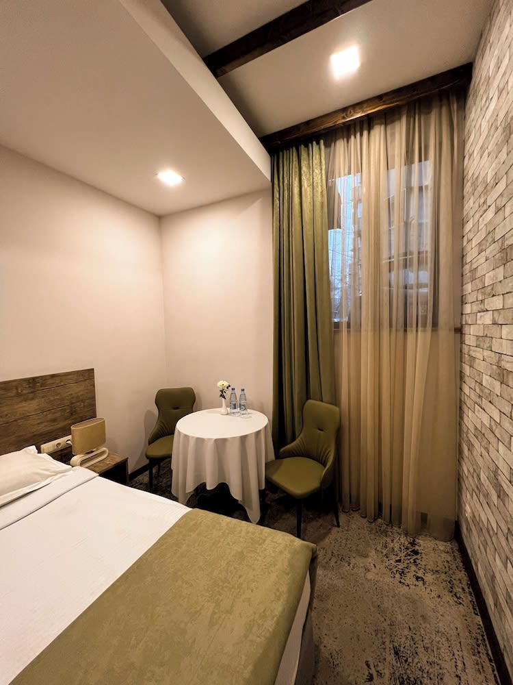 EVN Boutique Hotel 2